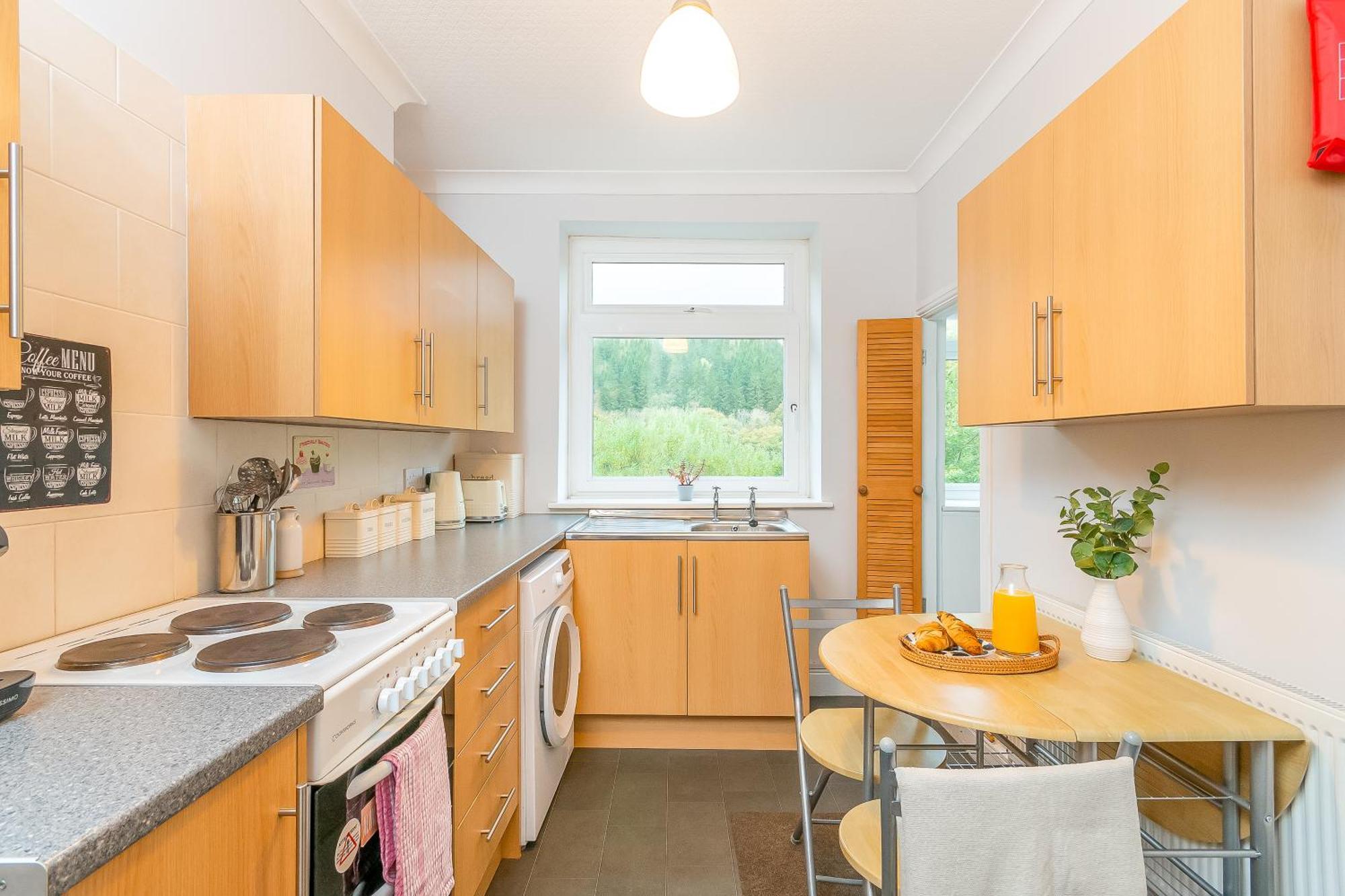 The View Spacious Apartment In Afan Forest Bike Park By Staystaycations Port Talbot Exterior foto